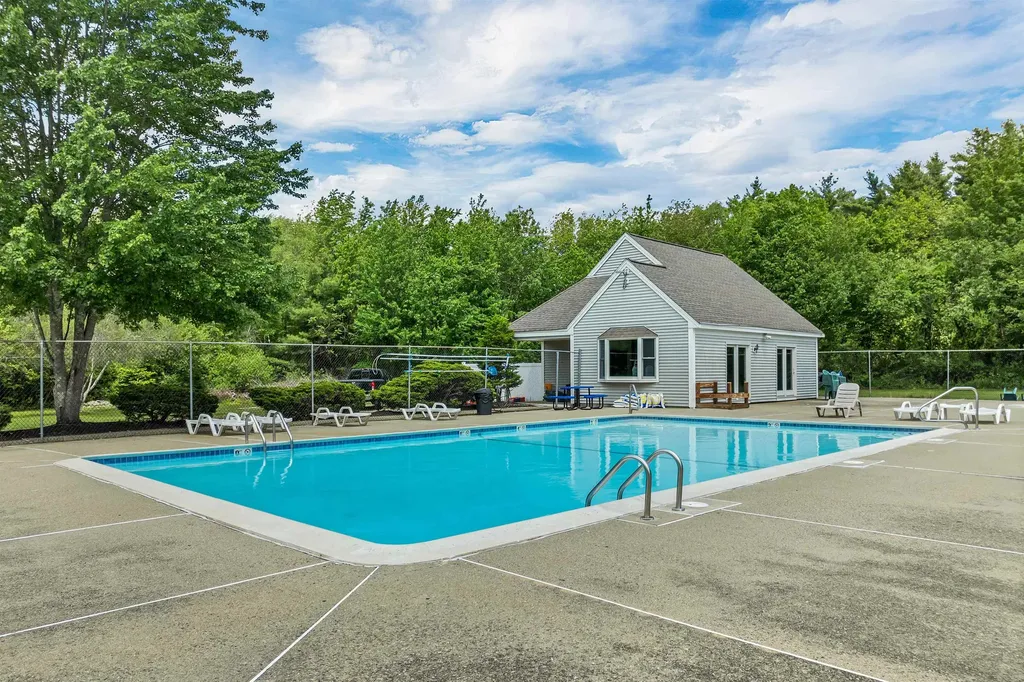 916 Springbrook Circle Portsmouth NH 03801