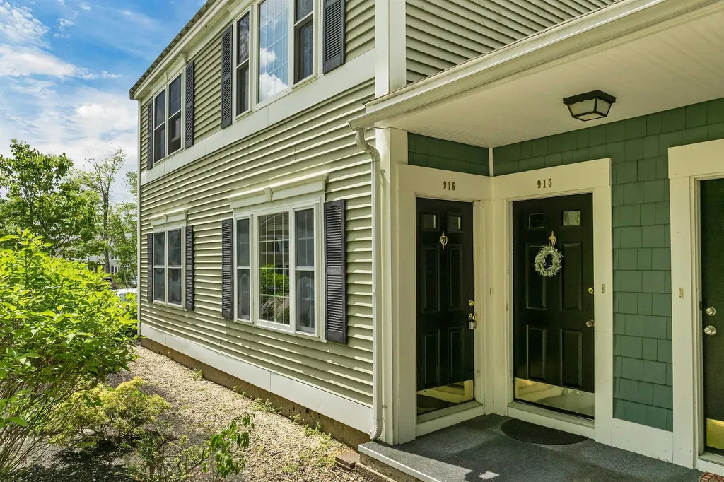 916 Springbrook Circle Portsmouth NH 03801