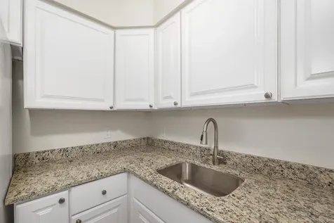 916 Springbrook Circle Portsmouth NH 03801