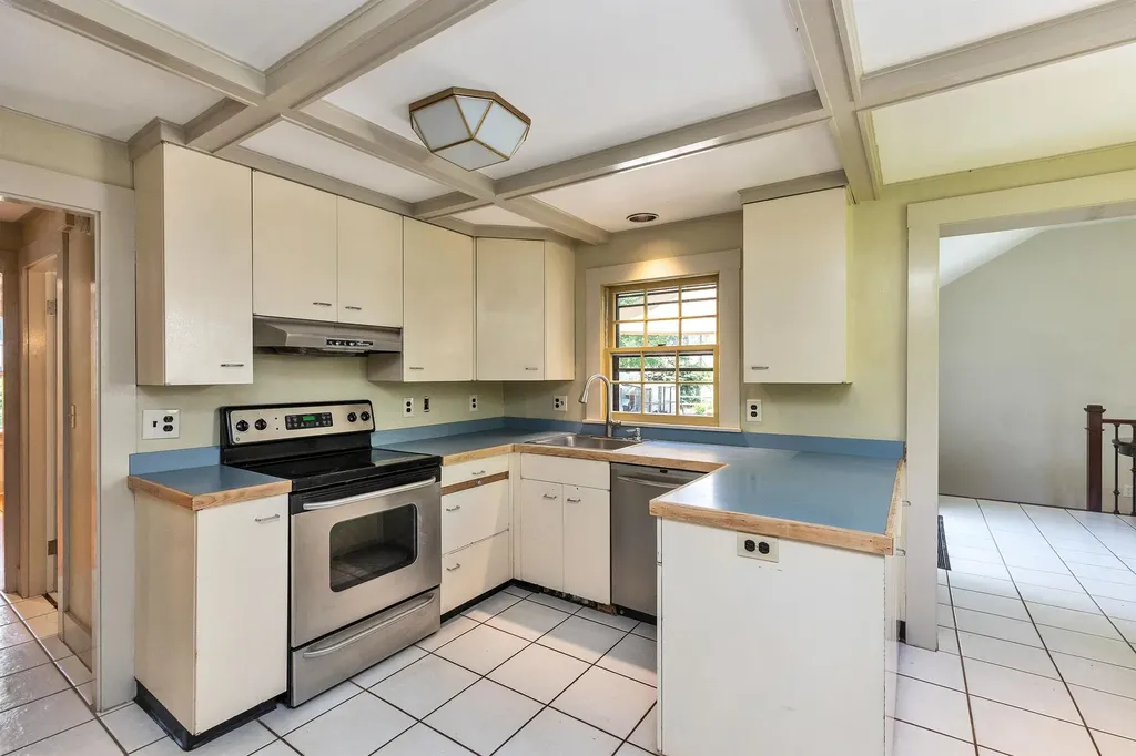 3 Foundry Street Amherst NH 03031