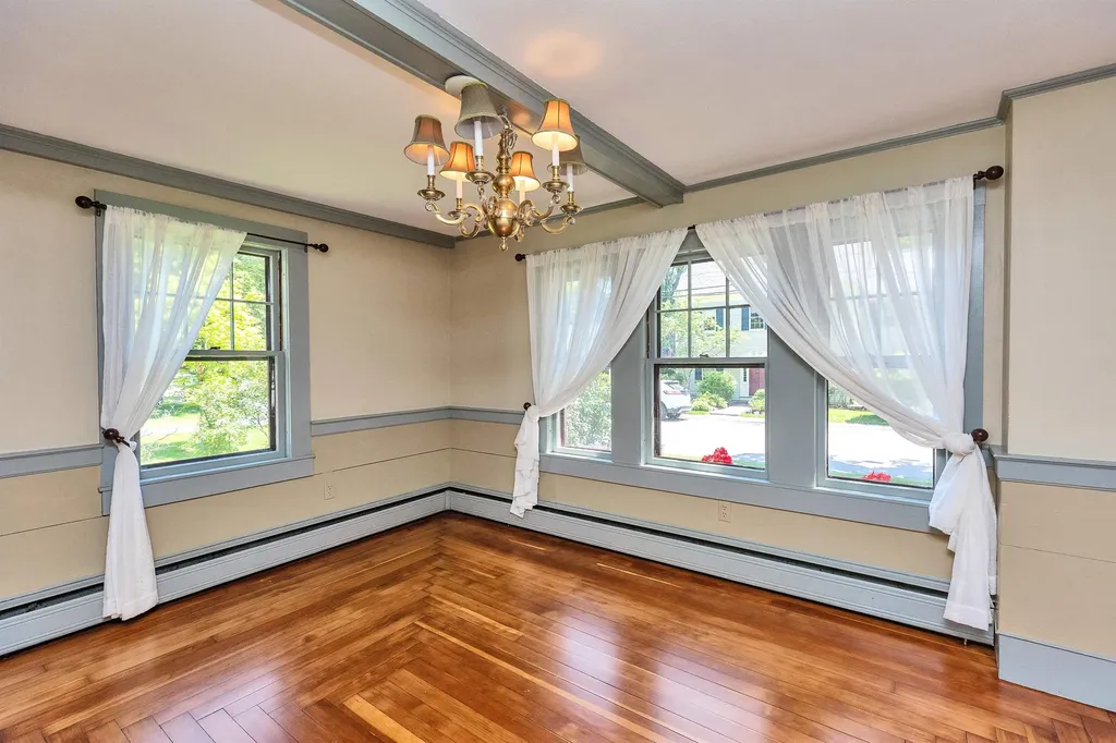 3 Foundry Street Amherst NH 03031