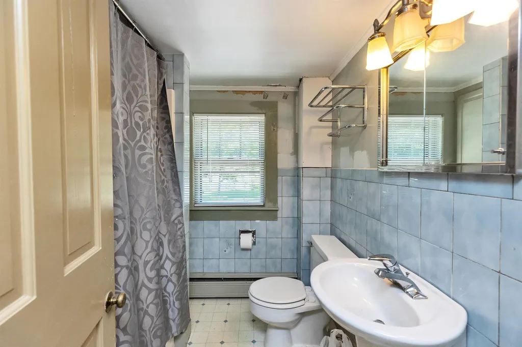 3 Foundry Street Amherst NH 03031