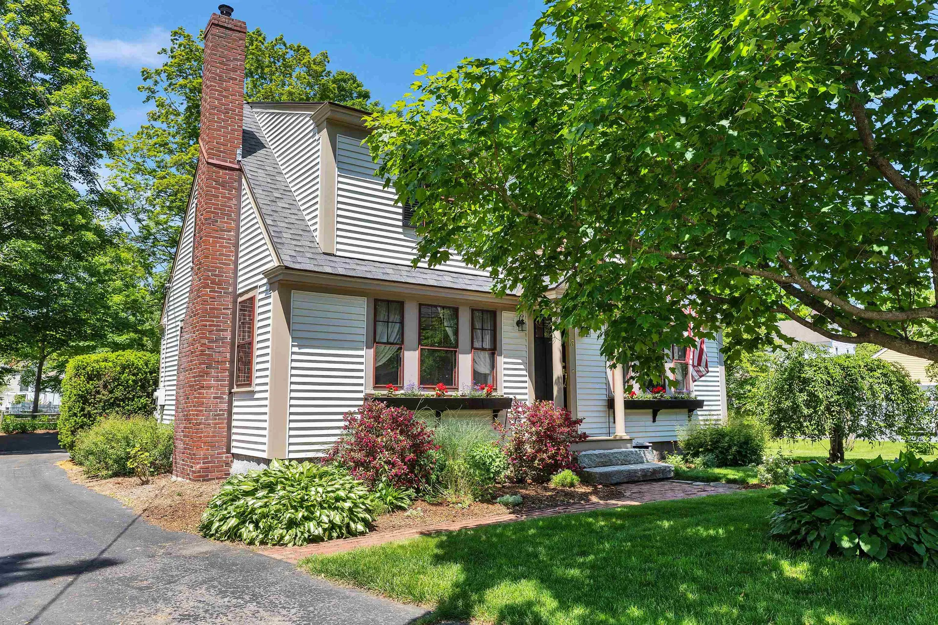 3 Foundry Street Amherst NH 03031