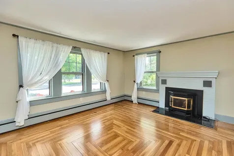 3 Foundry Street Amherst NH 03031