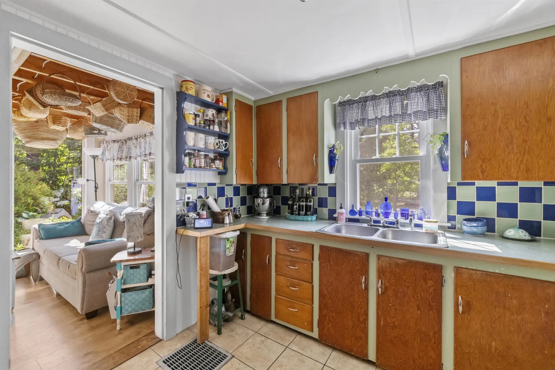 37 Robin Street Franklin NH 03235