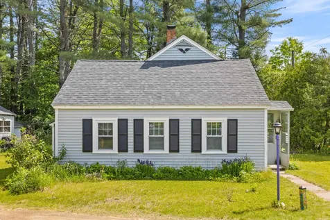 37 Robin Street Franklin NH 03235
