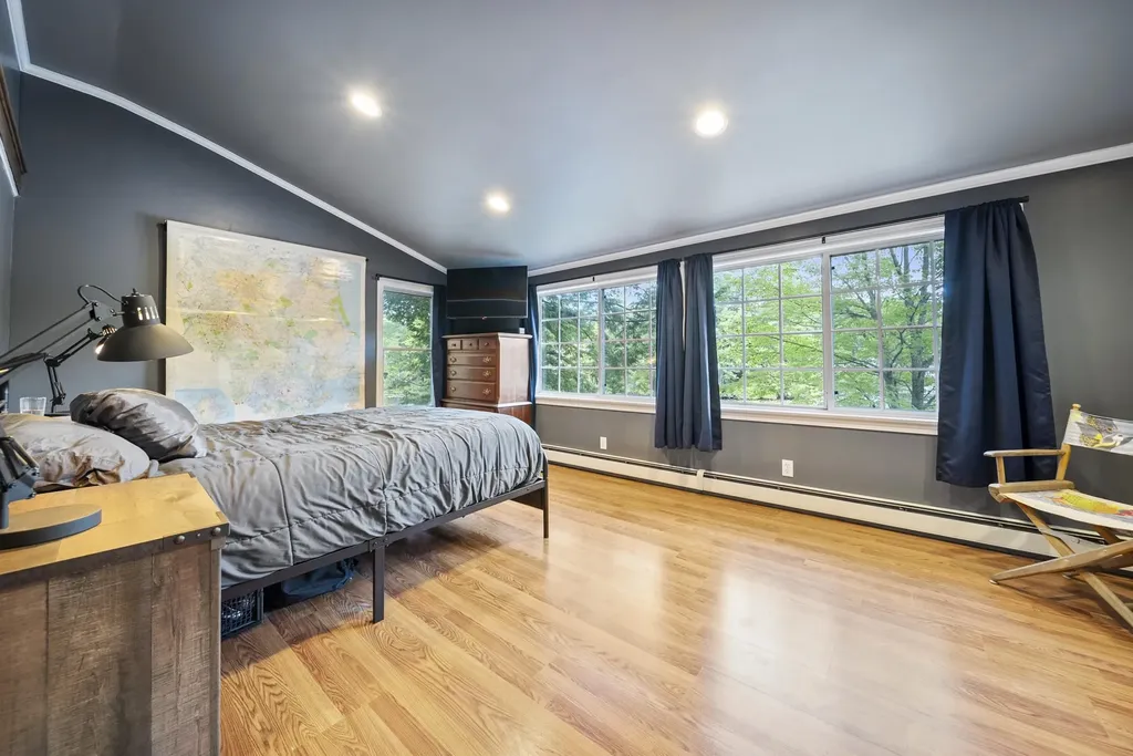 17a Penn Avenue Deerfield NH 03037