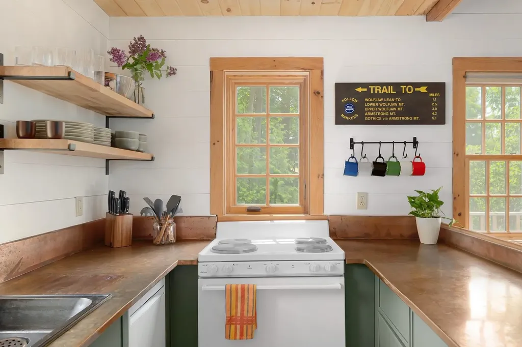 256 Lakeside Lane Addison VT 05491