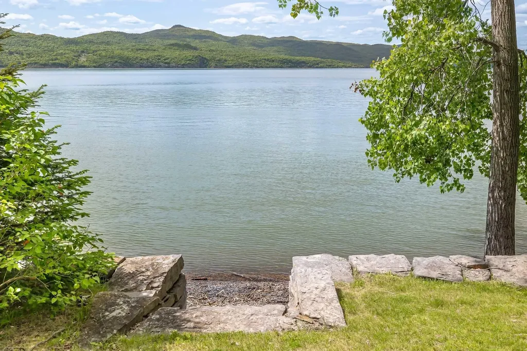 256 Lakeside Lane Addison VT 05491