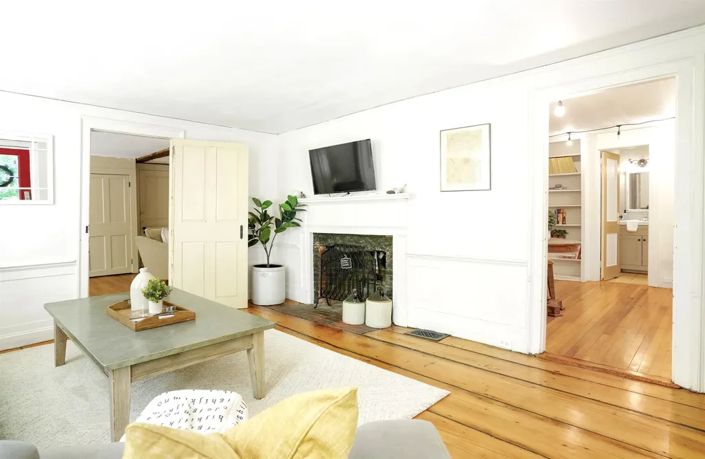 263 Elm Hill Road Peterborough NH 03458