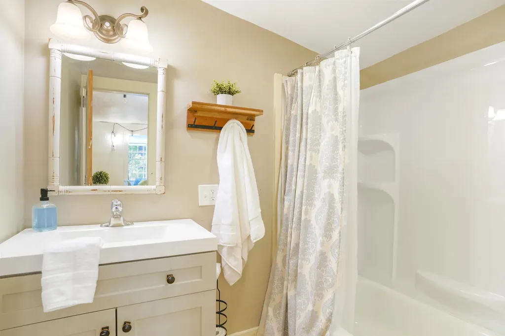 263 Elm Hill Road Peterborough NH 03458