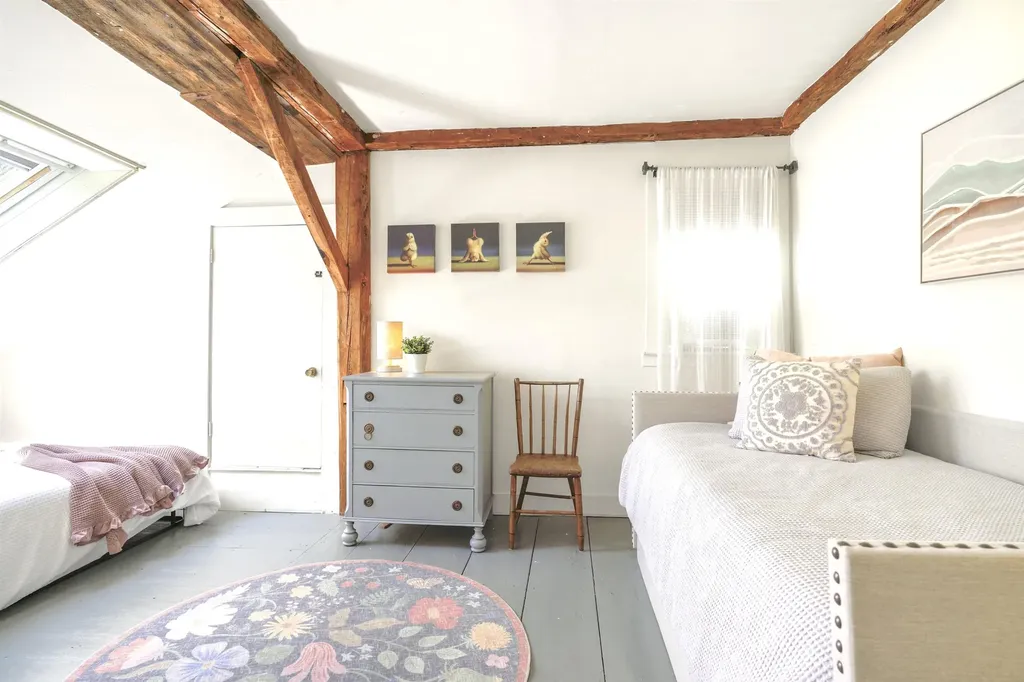 263 Elm Hill Road Peterborough NH 03458