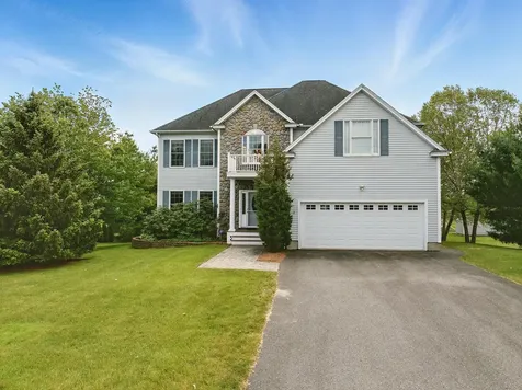 12 Scenic Lane Hudson NH 03051