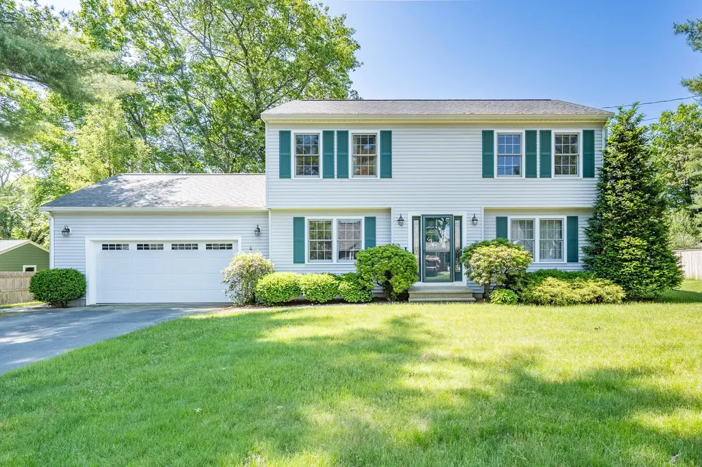 4 Edith Avenue Nashua NH 03064