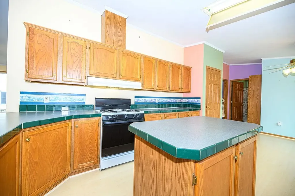 19/22 River Street Seabrook NH 03874