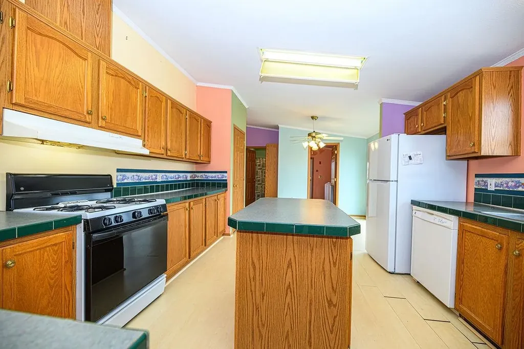 19/22 River Street Seabrook NH 03874