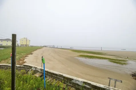 19/22 River Street Seabrook NH 03874