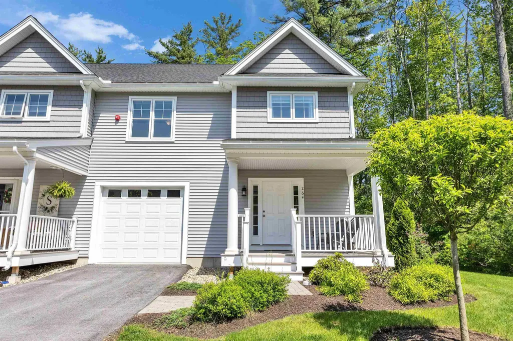 264 Woodview Way Manchester NH 03102