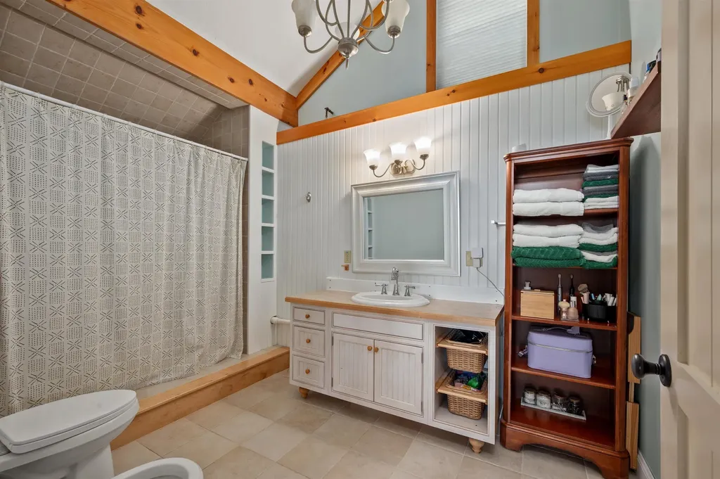 151 Brock Hill Road Bridgewater NH 03222