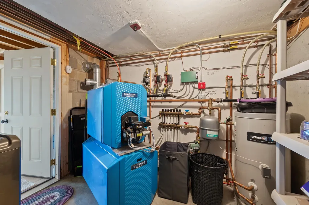 151 Brock Hill Road Bridgewater NH 03222