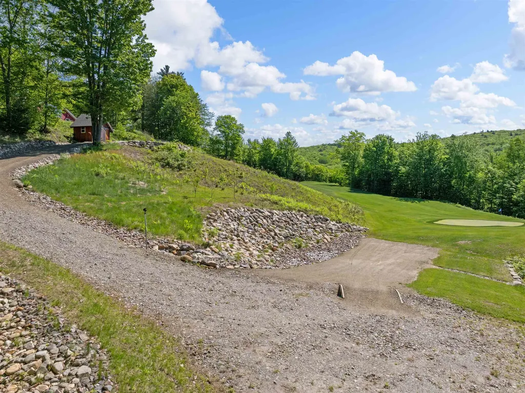 151 Brock Hill Road Bridgewater NH 03222