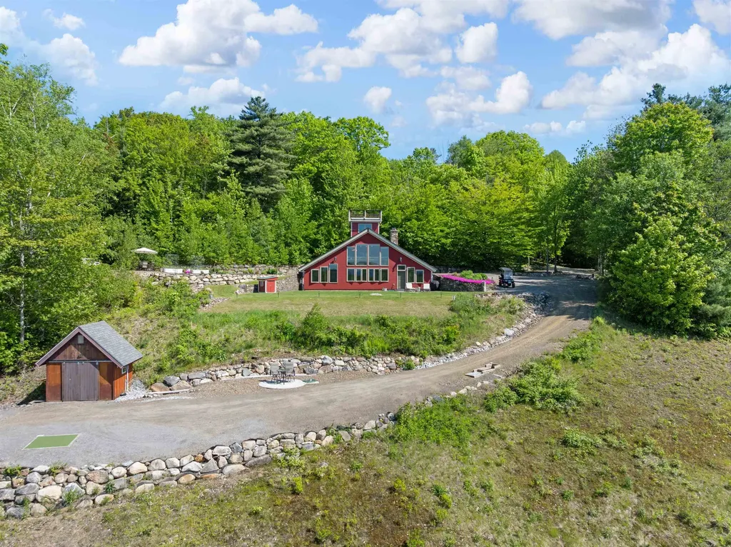 151 Brock Hill Road Bridgewater NH 03222