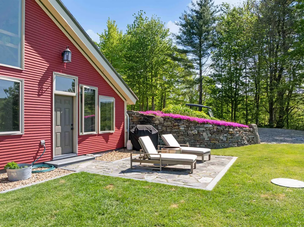 151 Brock Hill Road Bridgewater NH 03222
