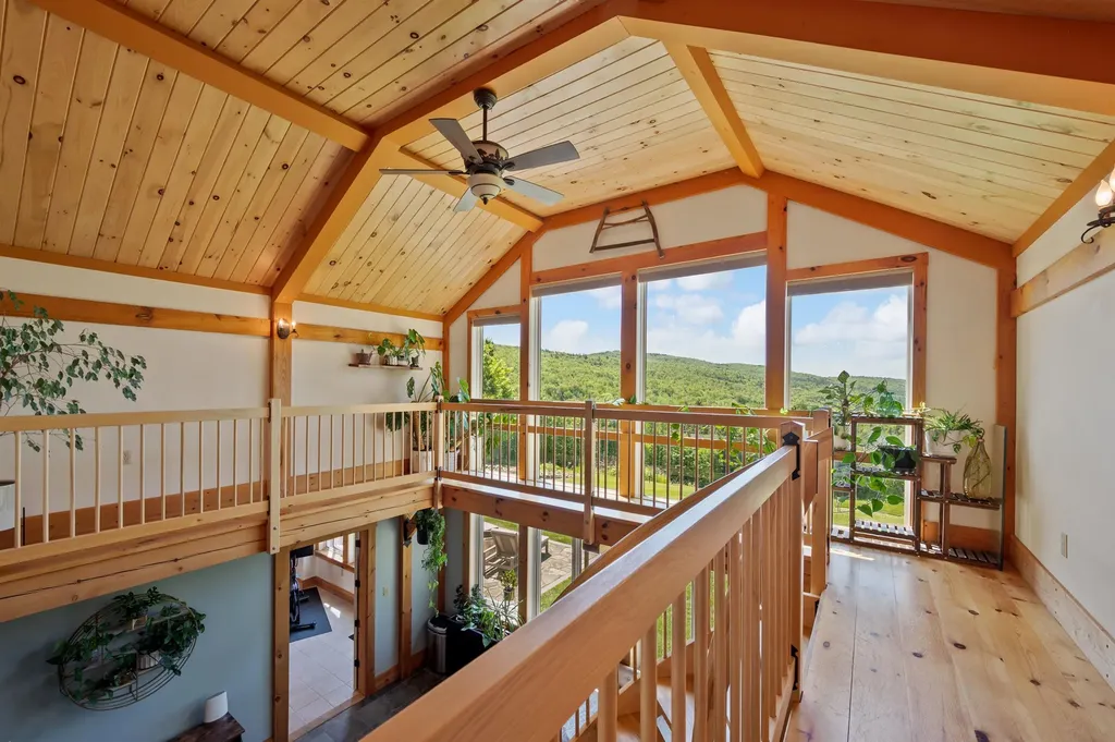 151 Brock Hill Road Bridgewater NH 03222