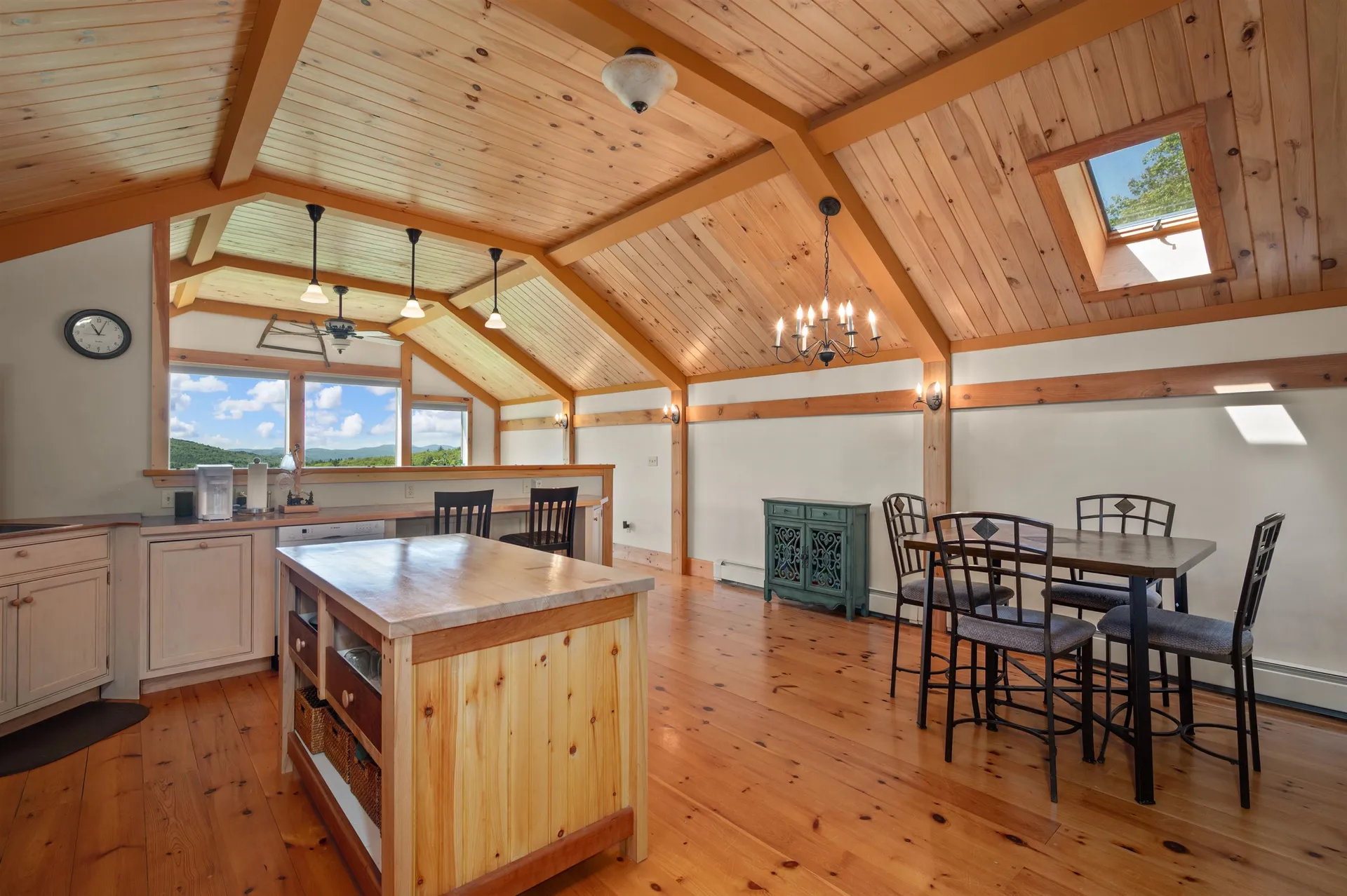 151 Brock Hill Road Bridgewater NH 03222