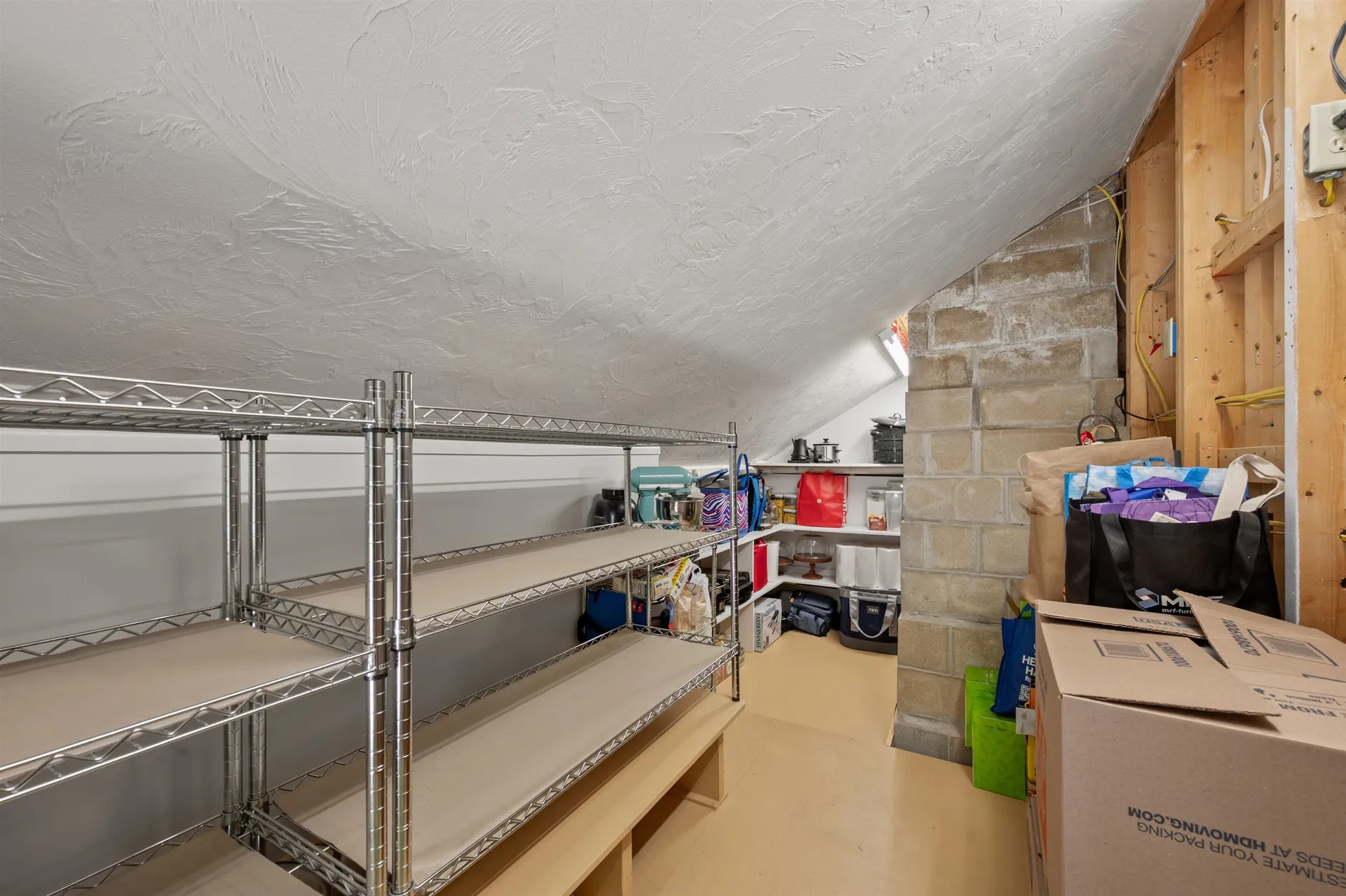 151 Brock Hill Road Bridgewater NH 03222