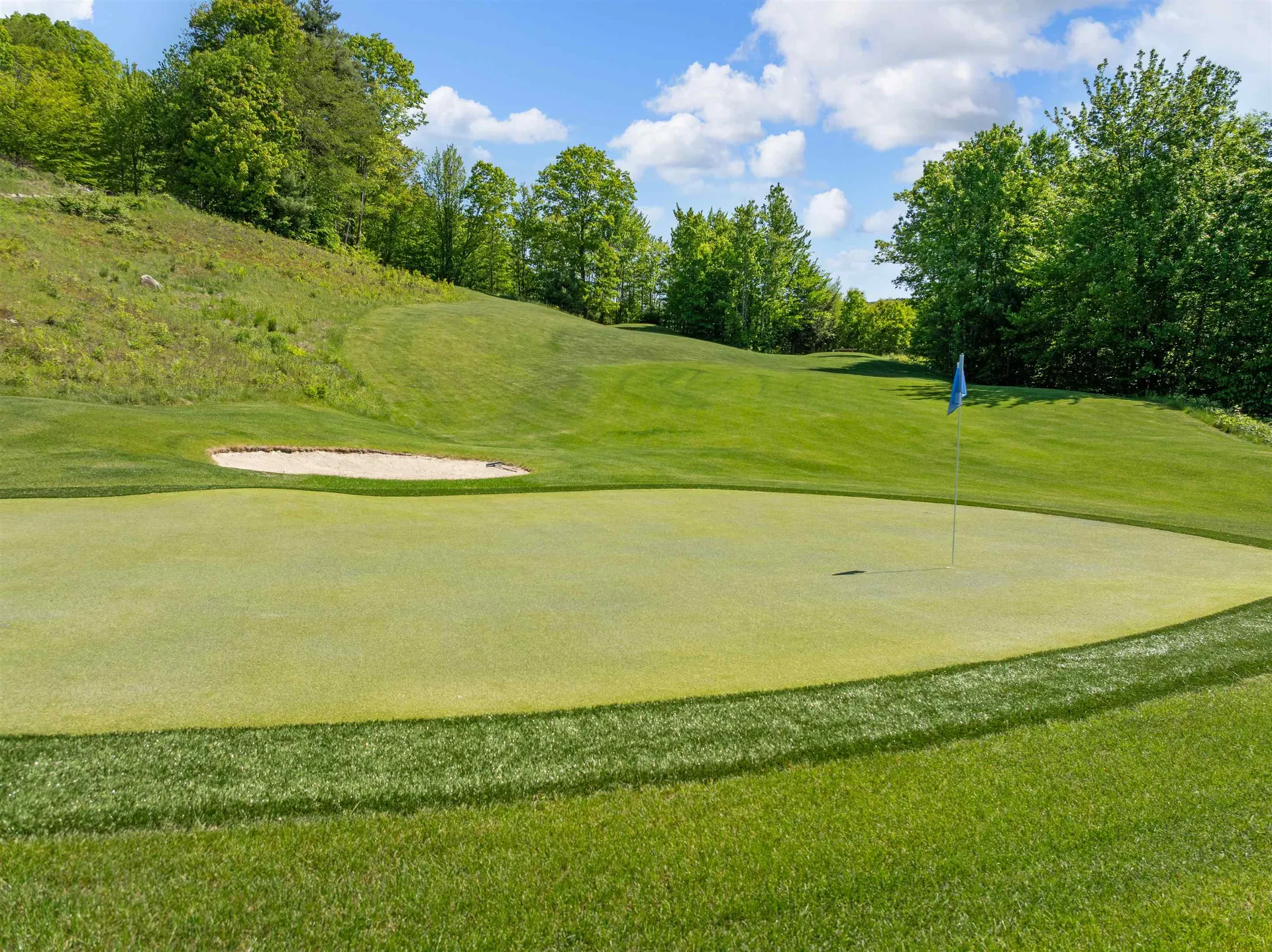 151 Brock Hill Road Bridgewater NH 03222