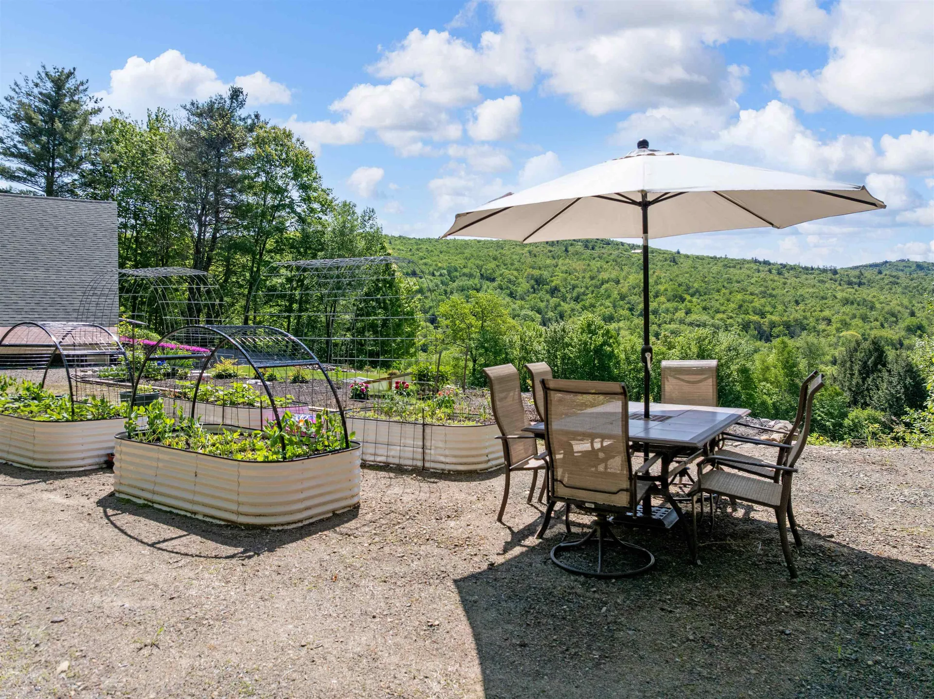 151 Brock Hill Road Bridgewater NH 03222