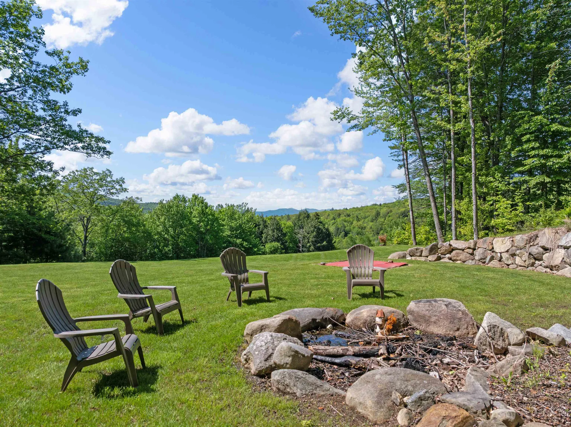 151 Brock Hill Road Bridgewater NH 03222