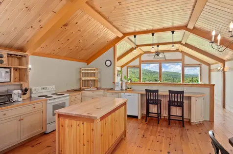 151 Brock Hill Road Bridgewater NH 03222