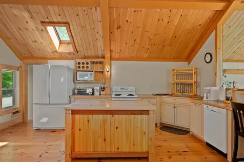 151 Brock Hill Road Bridgewater NH 03222