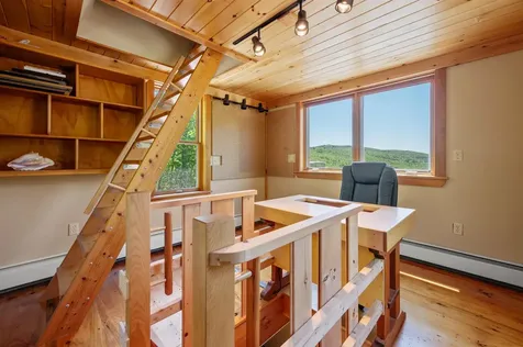 151 Brock Hill Road Bridgewater NH 03222