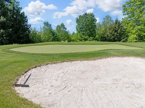 151 Brock Hill Road Bridgewater NH 03222