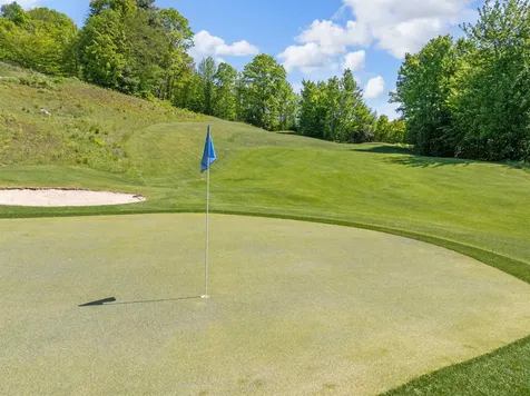 151 Brock Hill Road Bridgewater NH 03222