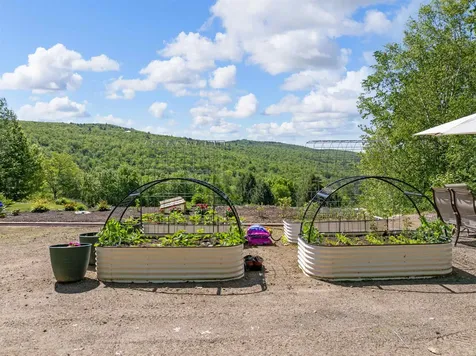 151 Brock Hill Road Bridgewater NH 03222