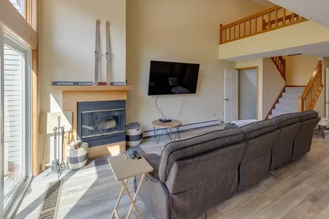 37 Pinehill Lane Lincoln NH 03251