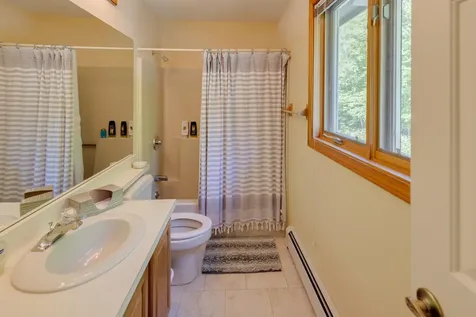 37 Pinehill Lane Lincoln NH 03251