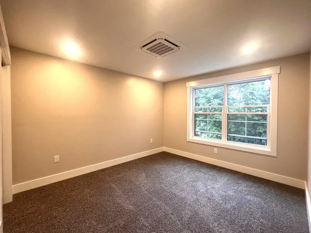 3 Crocket Street Rochester NH 03867