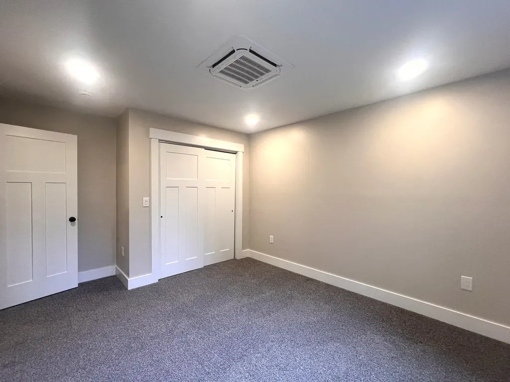 3 Crocket Street Rochester NH 03867