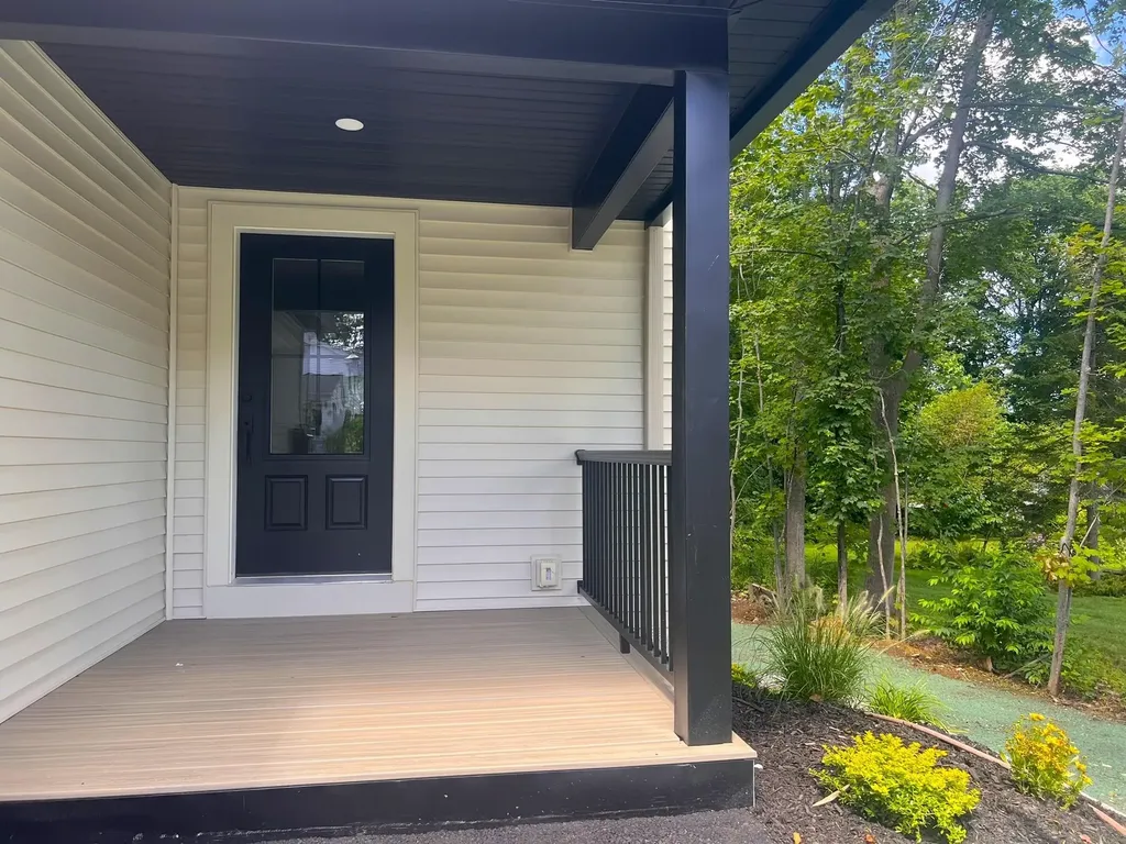 3 Crocket Street Rochester NH 03867