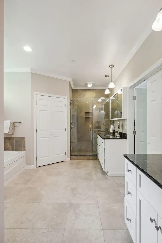 41 Stone Ridge Drive Peterborough NH 03458