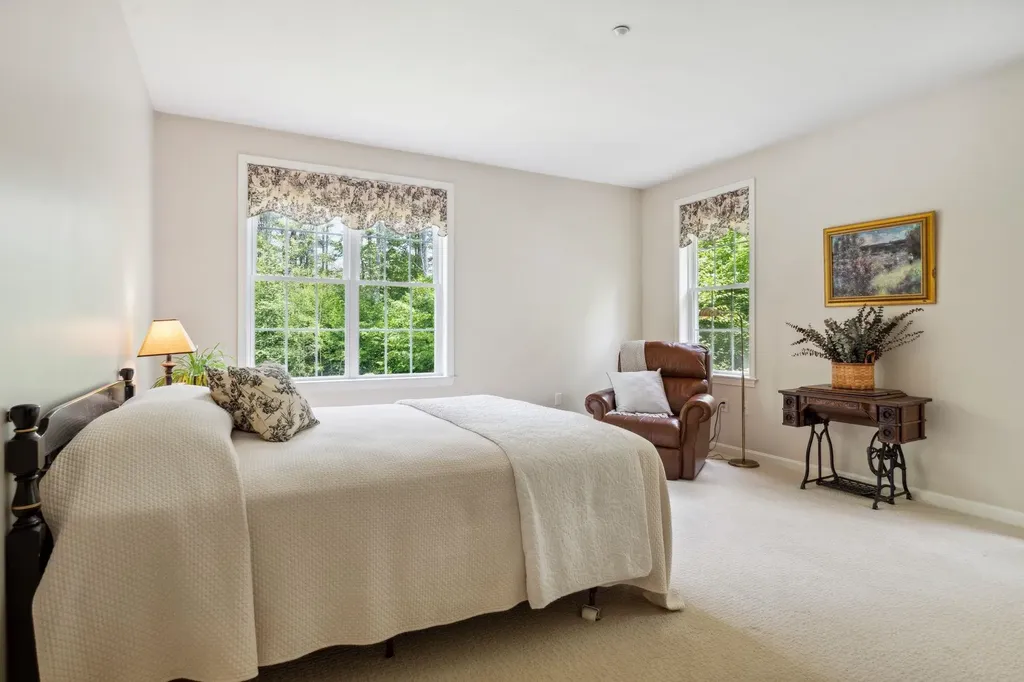 41 Stone Ridge Drive Peterborough NH 03458