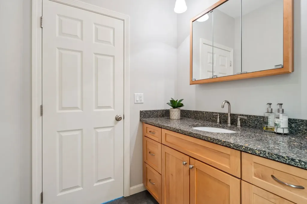 41 Stone Ridge Drive Peterborough NH 03458