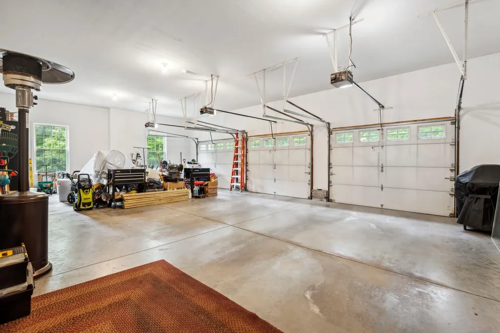 41 Stone Ridge Drive Peterborough NH 03458