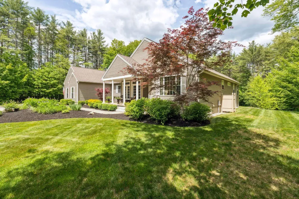 41 Stone Ridge Drive Peterborough NH 03458