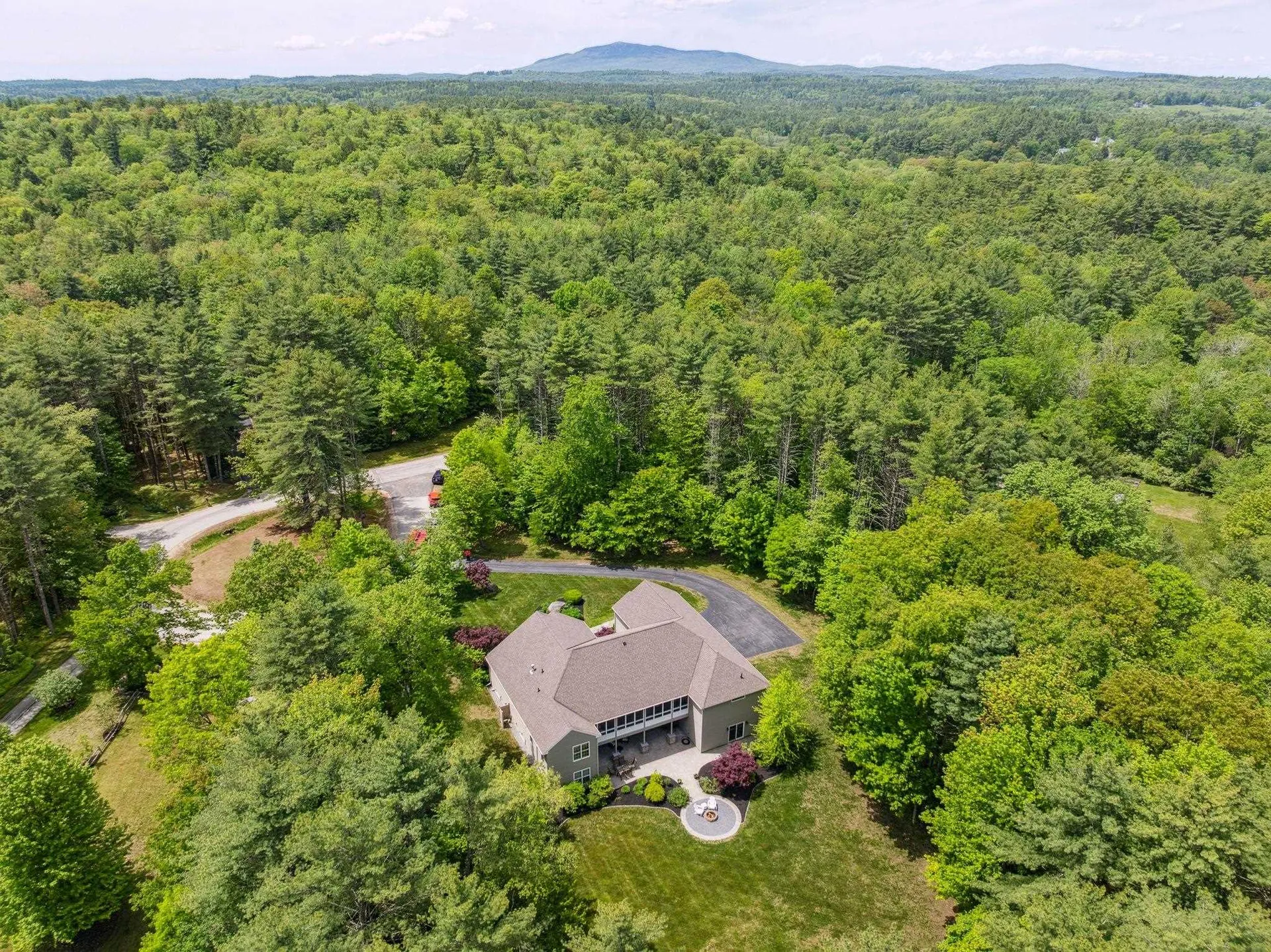 41 Stone Ridge Drive Peterborough NH 03458